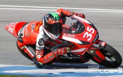 Cómo mejorar la seguridad al tomar curvas en moto